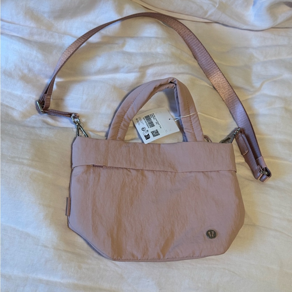 BNWT LULU BAG